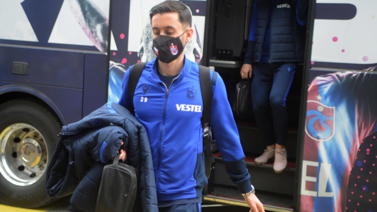 Trabzonspor, 11 eksikle İstanbul'a geldi