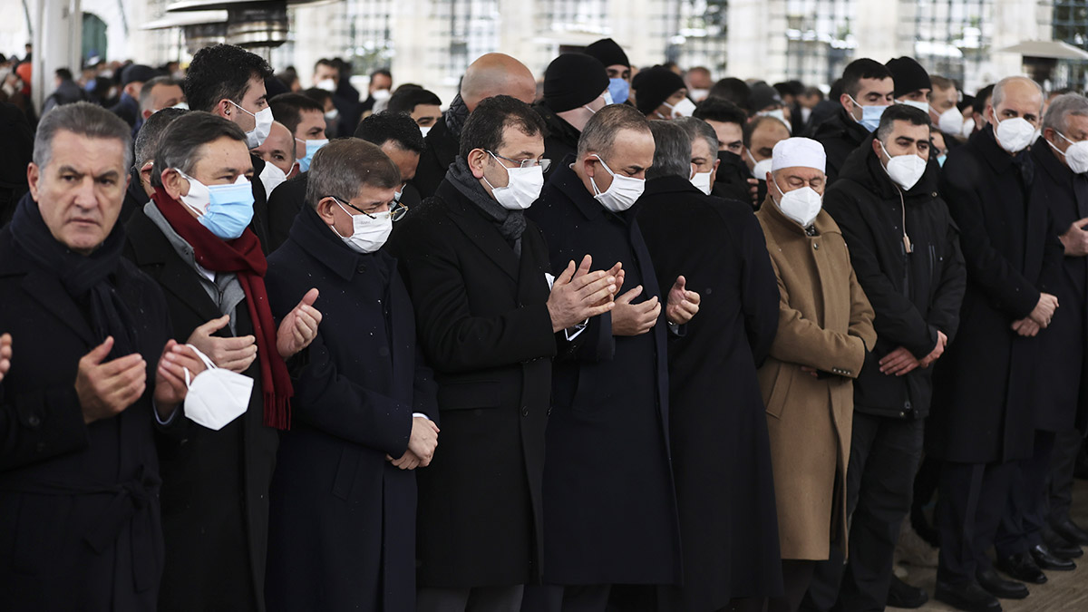 İmamoğlu ile güvenlik arasında ilginç diyalog: Cumhurbaşkanı geliyor sizi dışarı alabilir miyiz?