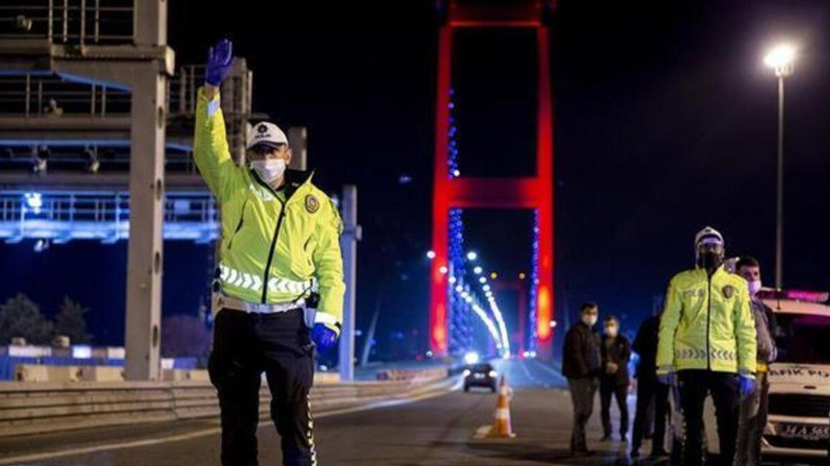 56 saatlik sokağa çıkma kısıtlaması başladı