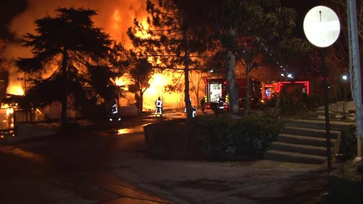 Boğaziçi Üniversitesi Hisar Kampüsünde yangın paniği