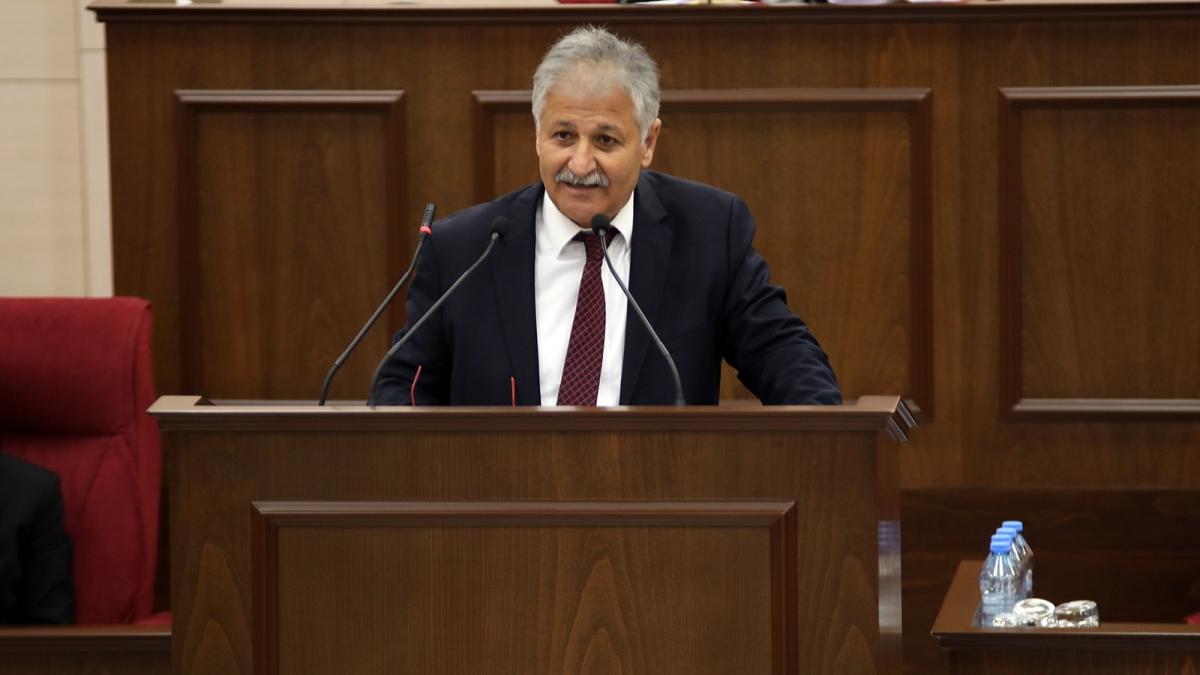 KKTC'de Sağlık Bakanı Ali Pilli görevden alındı