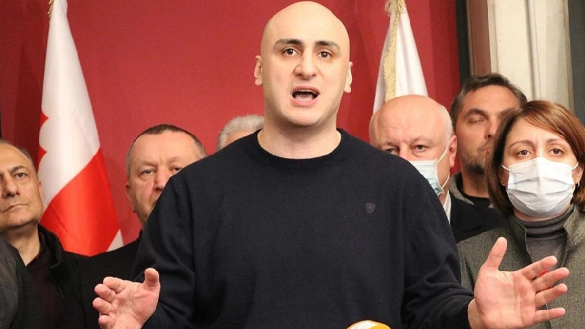 Gürcistan'da muhalefet liderine yüzlerce polisle gözaltı