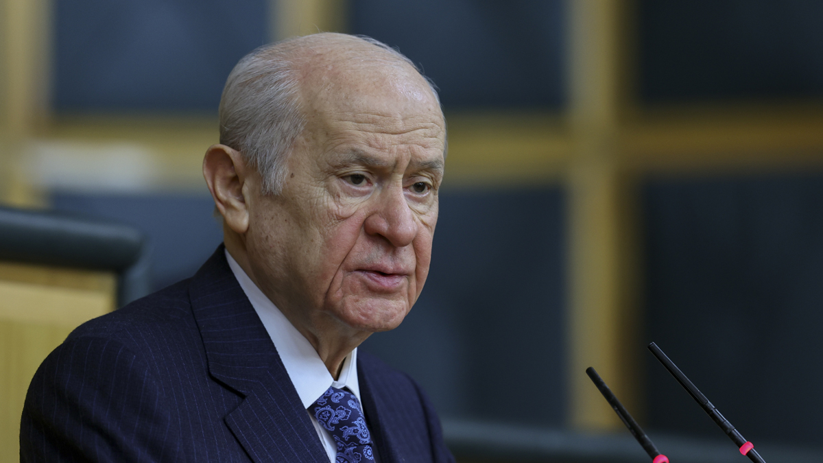 Bahçeli gençlere seslendi: Gelin yanlış bir tercihin içinde olan varsa dönsün