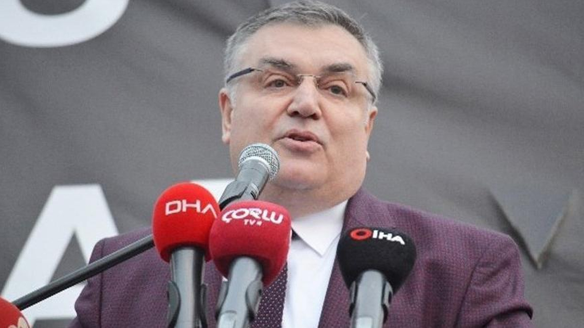 Bir ilin belediye başkanı CHP'ye katıldı