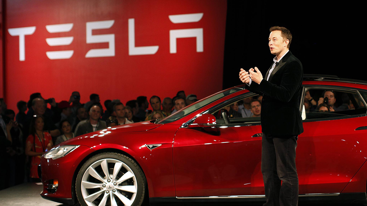 Tesla hisselerinde sert düşüş: Bir günde 15.2 milyar kaybetti