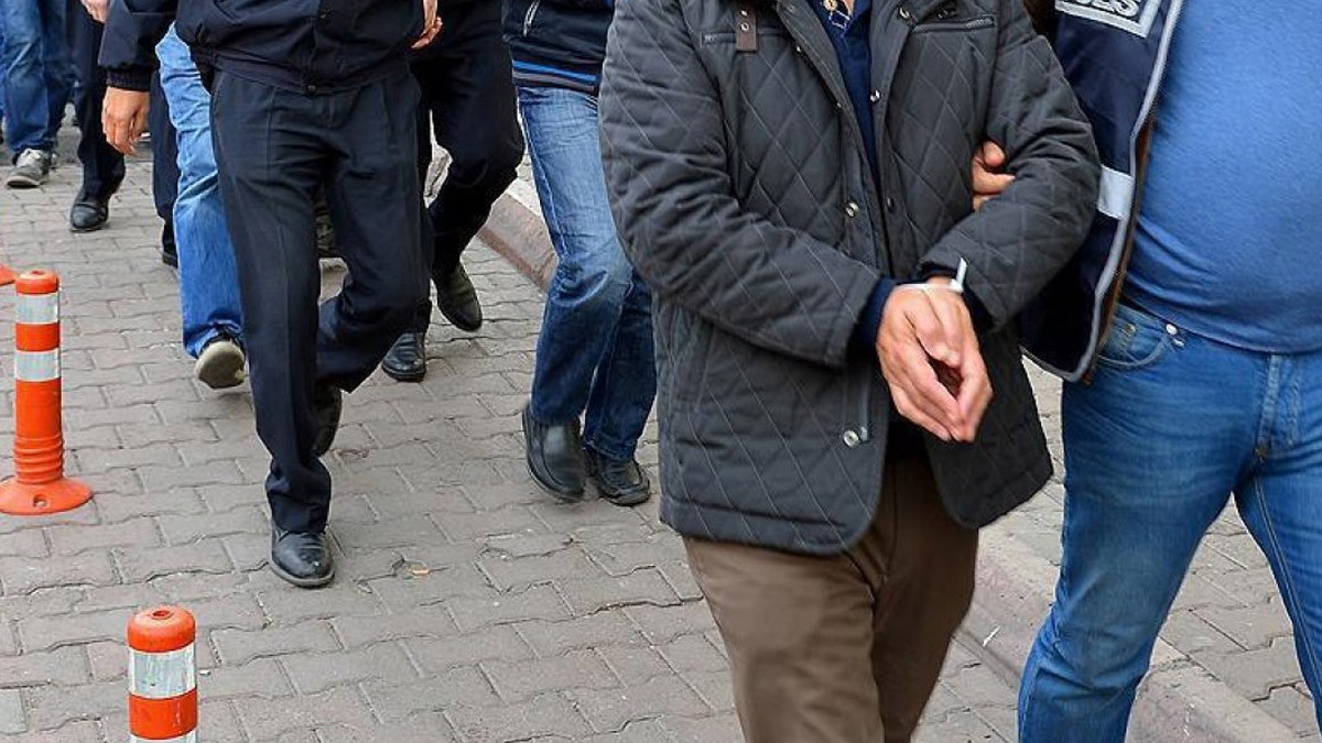 Siirt merkezli 5 ilde FETÖ operasyonu