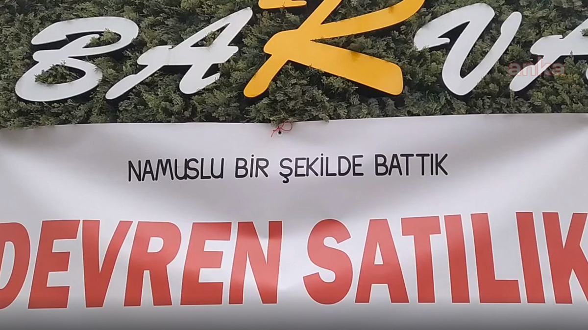Dükkanına 'Namuslu bir şekilde battık' pankartı astı: Lebalep batırdınız bizi