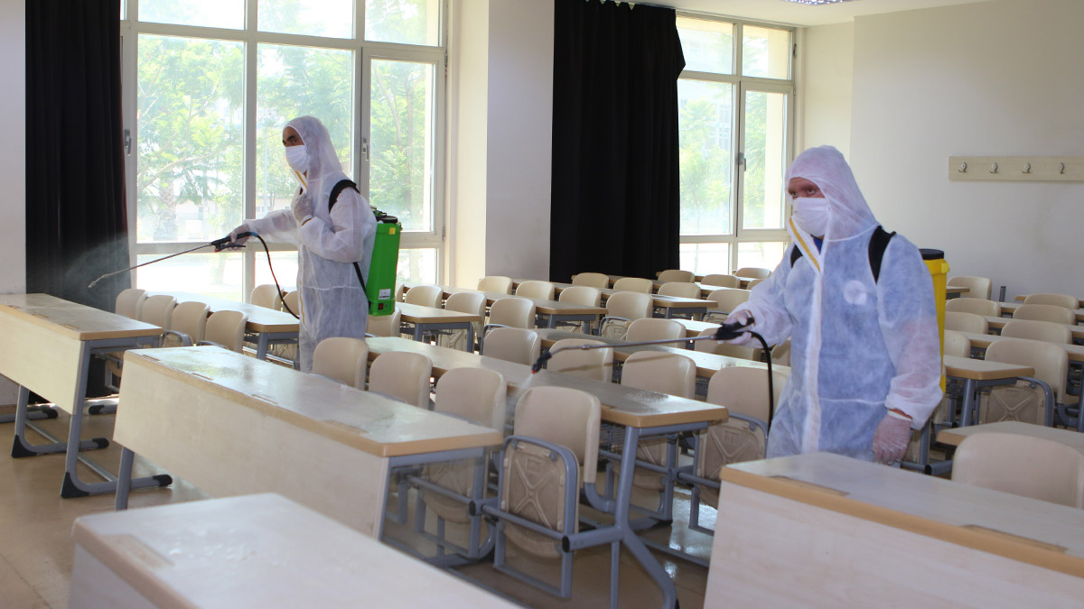 Bugün okullar açıldı mı? Yüz yüze eğitim ne zaman? Bakan Selçuk tarih verdi