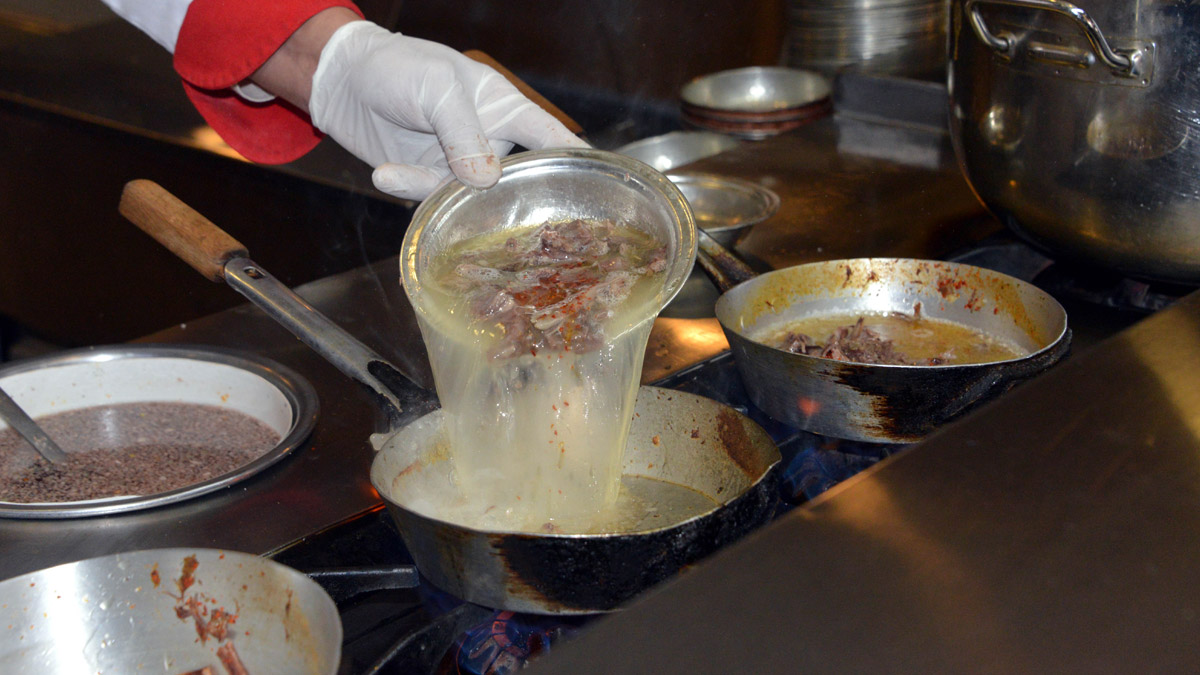 Yasaklar kalktı, vatandaş paçacılara koştu