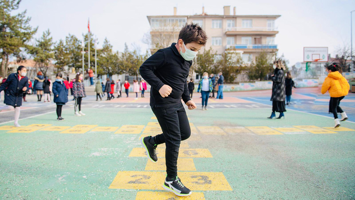 Bakan Selçuk'tan öğrencilerle ilgili paylaşım