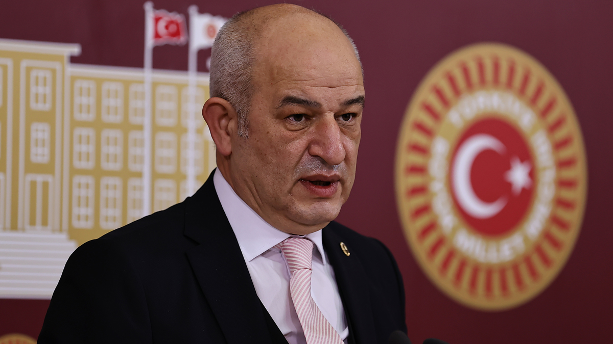 CHP'li Kasap'tan Zafer Havalimanı iddiası: Kayıp 7 milyon euro