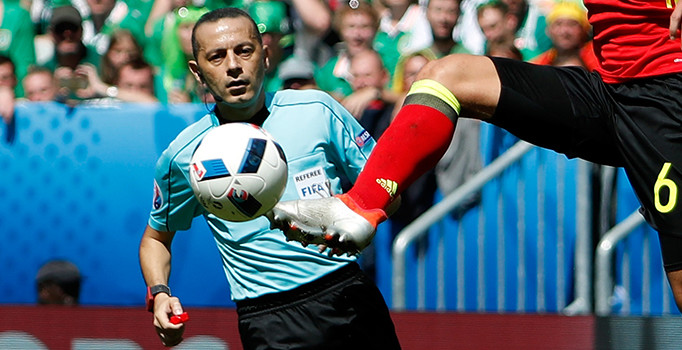 İtalyan medyası: Elenirsek bahanemiz Cüneyt Çakır!