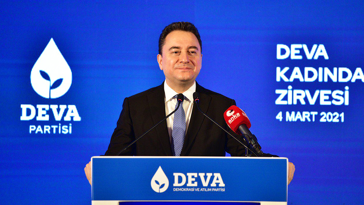 Babacan: Siyasi kavgalarda ezilen hep kadın oldu