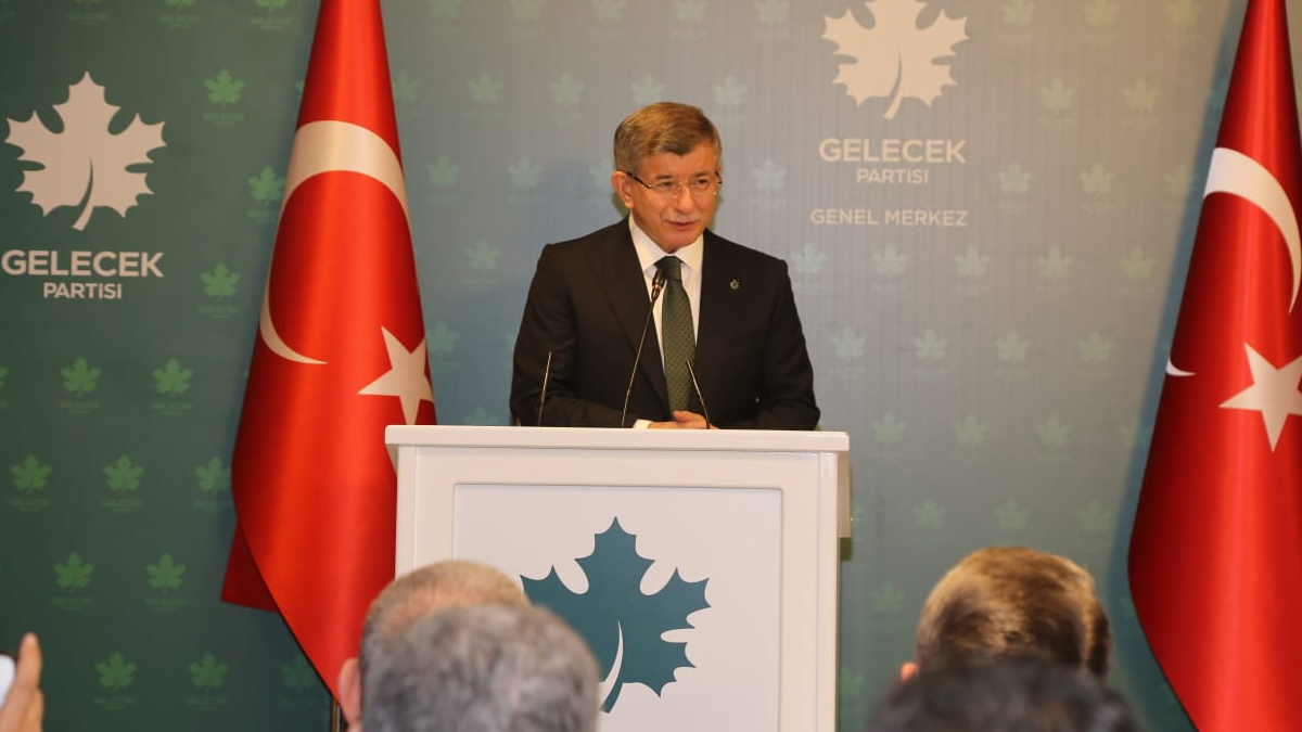 Davutoğlu'ndan hükümete Doğu Türkistan tepkisi: BM soykırım dedi bizimkiler sessiz