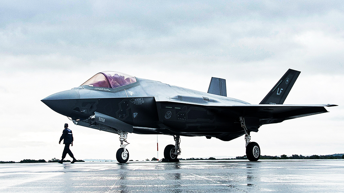 Türkiye dışında herkese F-35! Bu kez Yunanistan'a satacaklar