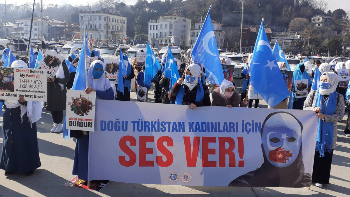 'Doğu Türkistan kadınları için ses ver'