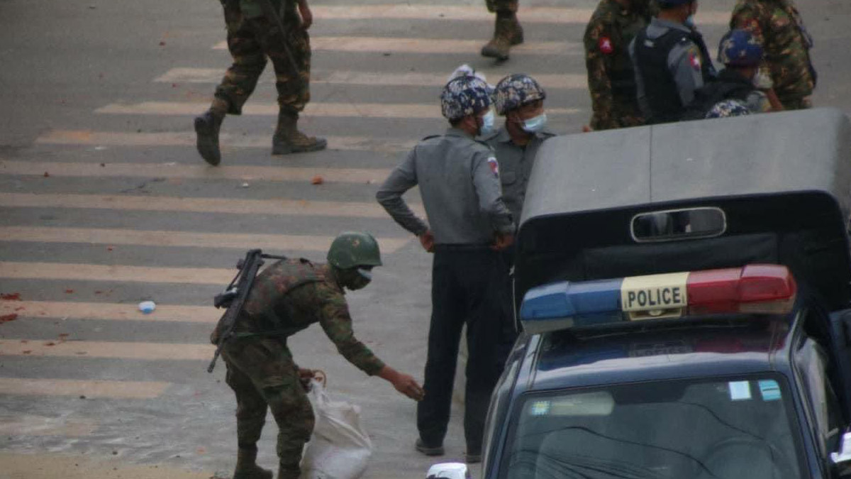 Myanmar'daki protestolarda ölü sayısı artıyor