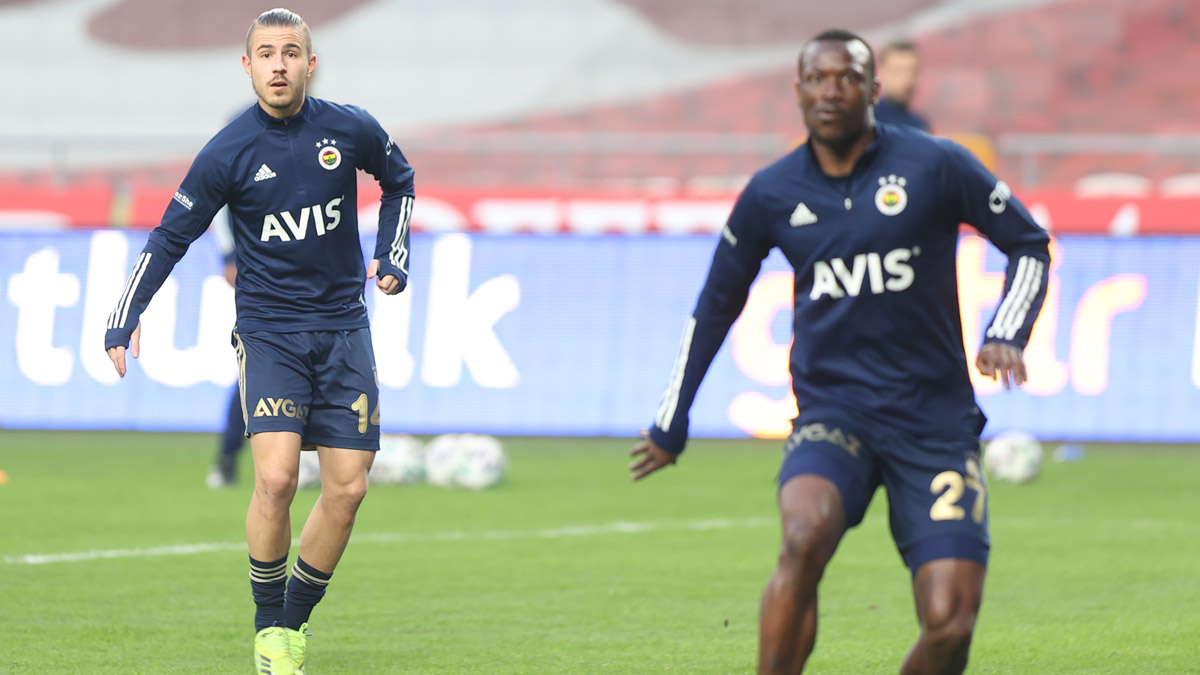 Fenerbahçe,  zirveden kopmadı