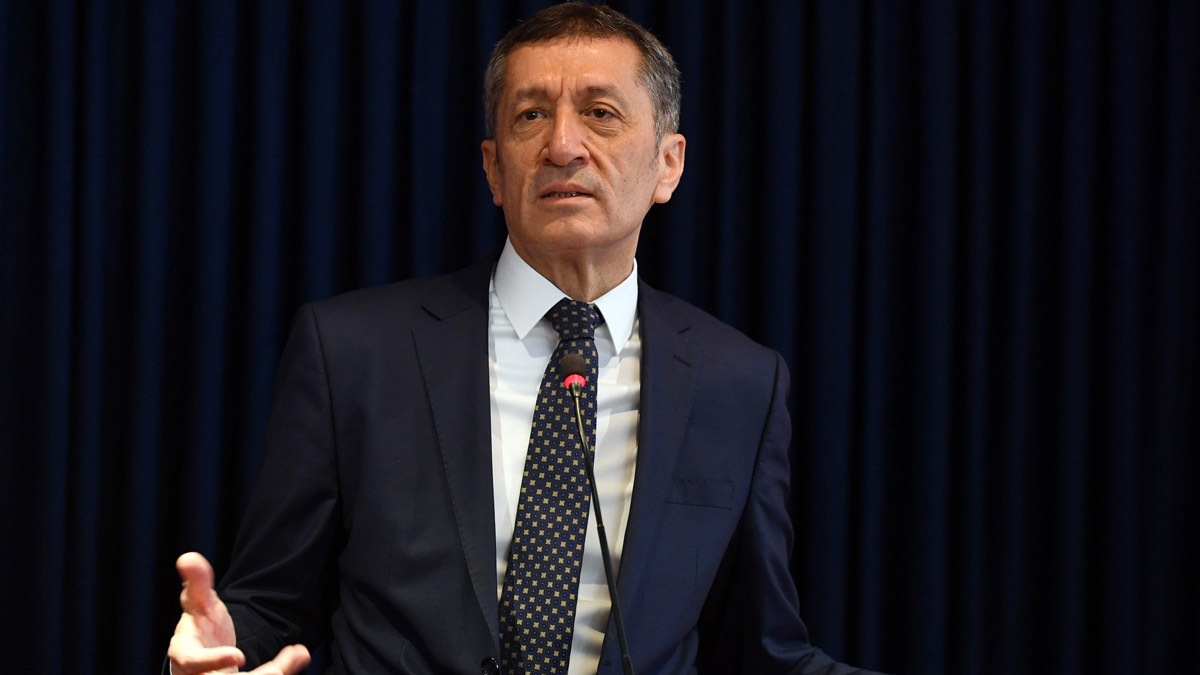 Son dakika! Bakan Selçuk yaz tatili için tarih verdi