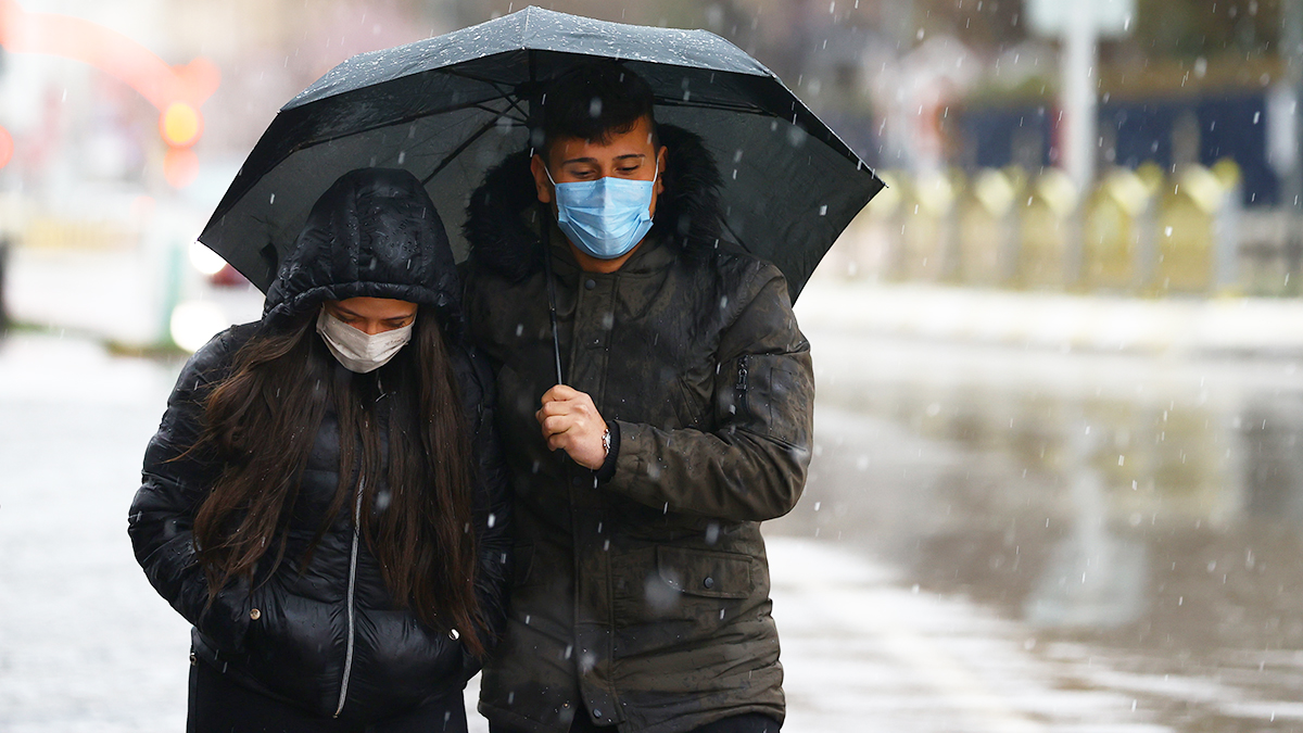 Meteoroloji'den sarı ve turuncu alarm: Mersin dışında tüm yurt yağışlı!