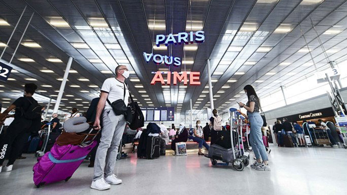 Fransa , 7 ülkeye seyahat kısıtlamasını kaldırdı