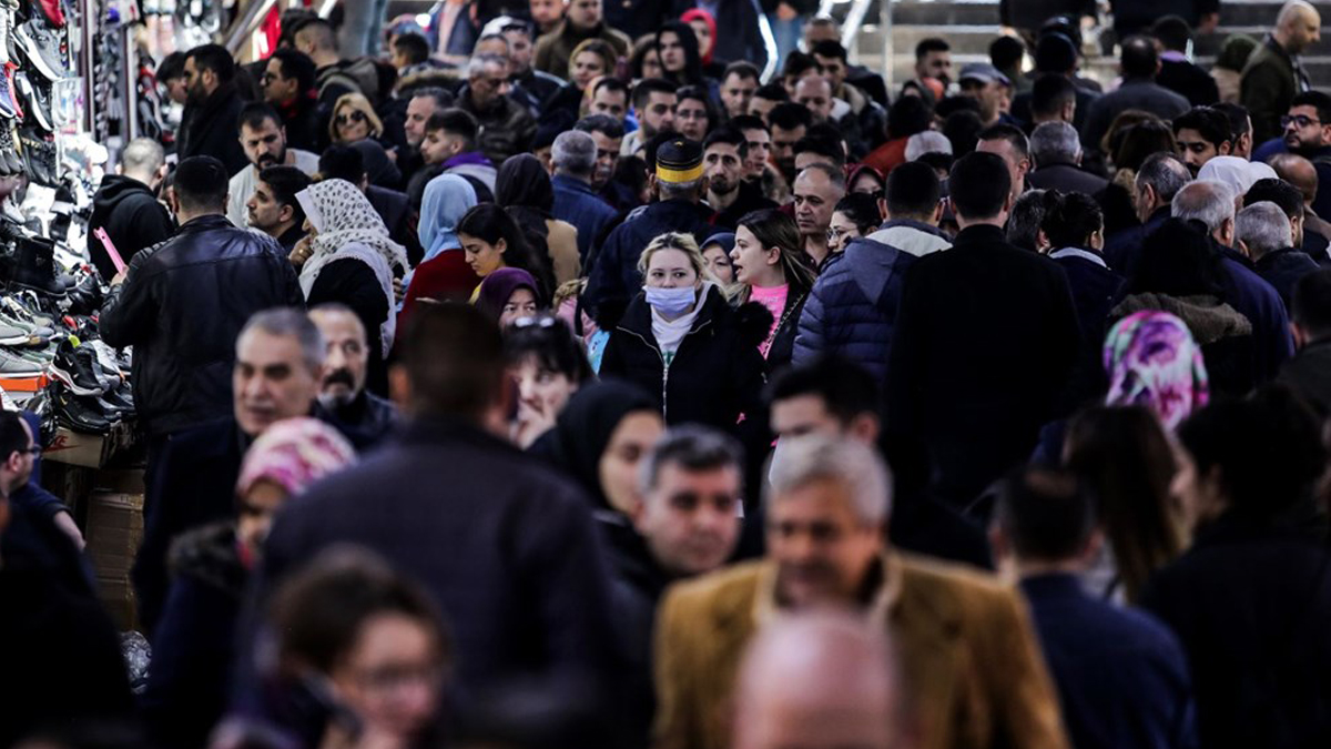 Profesör Ceyhan'dan kritik uyarı: Türkiye mutant virüslerin güzergahı haline gelebilir