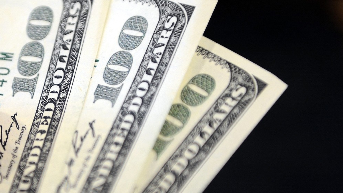 Merkez'in anketinde dolar tahmini yükseldi