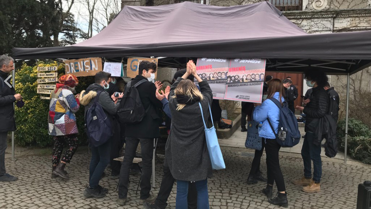 Boğaziçi Üniversitesi'nde çadır arbedesi