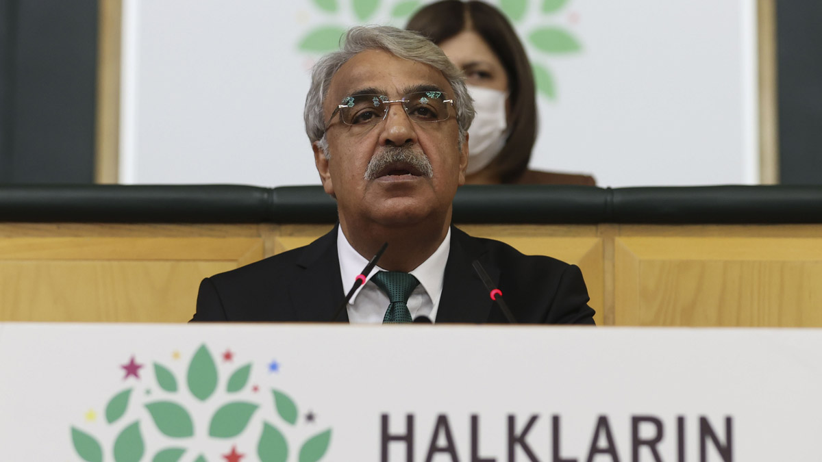 HDP Eş Başkanı Sancar: Halepçe soykırım olarak tanınsın