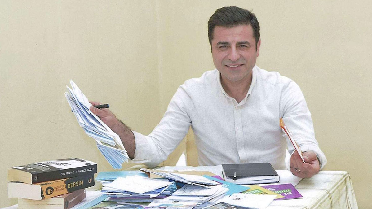 Demirtaş'a 'cumhurbaşkanına hakaret'ten hapis cezası