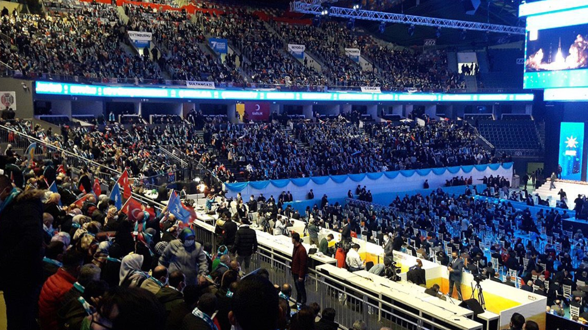 AK Parti kongresine 'lebaleb' tepkisi: Sözün bittiği yer olsa gerek