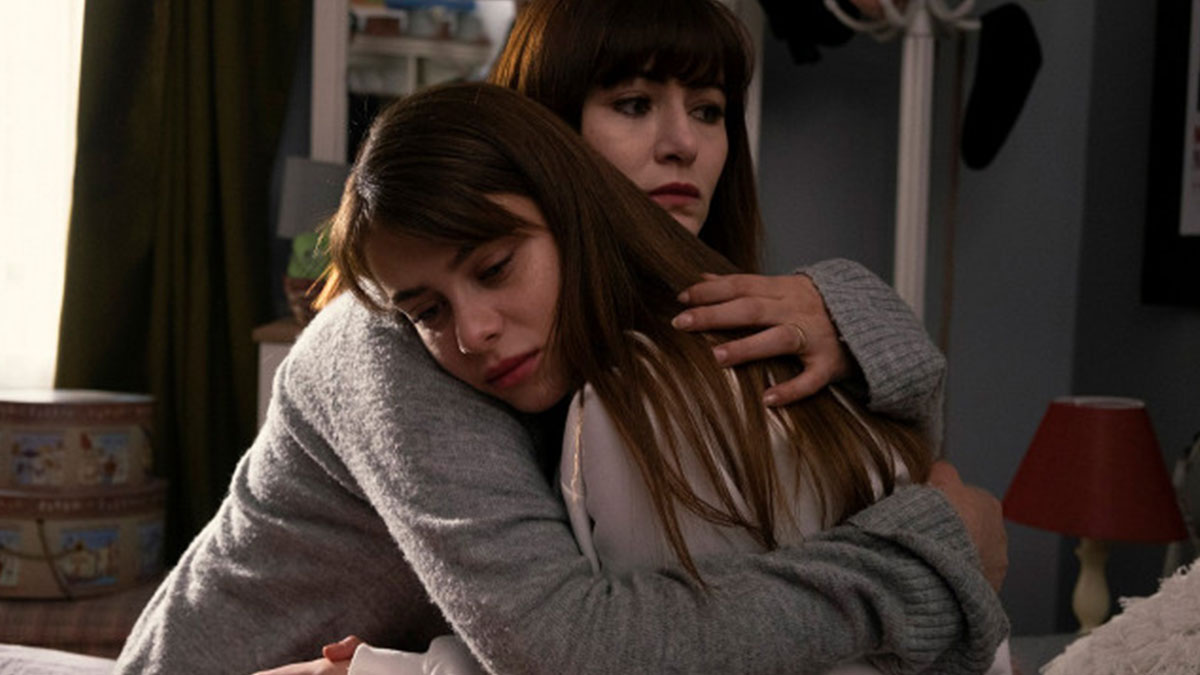 Masumiyet'te Ela yapbozun eksik parçalarını tamamlıyor!