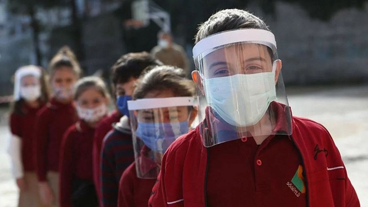 Son dakika! MEB yeni takvimi açıkladı: Ortaokullarda sınav tarihi değişti