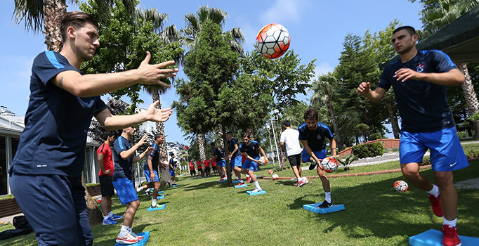 Trabzonspor'da futbol takımı yeniden kuruluyor
