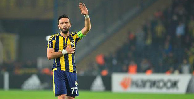 Gökhan Gönül yeni takımına salı günü imzayı atıyor