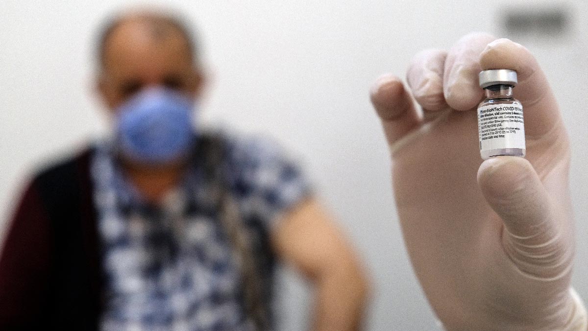 BioNTech aşısının ilk dozları  İstanbul ve Ankara'da uygulandı