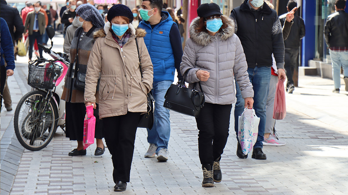 3 Nisan korona tablosu açıklandı: Vakalarda her gün yeni rekor