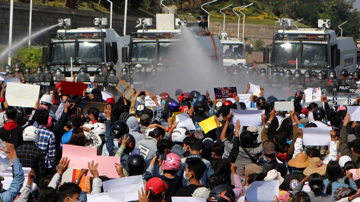 Myanmar'da protestolarda ölenlerin sayısı 557'ye çıktı