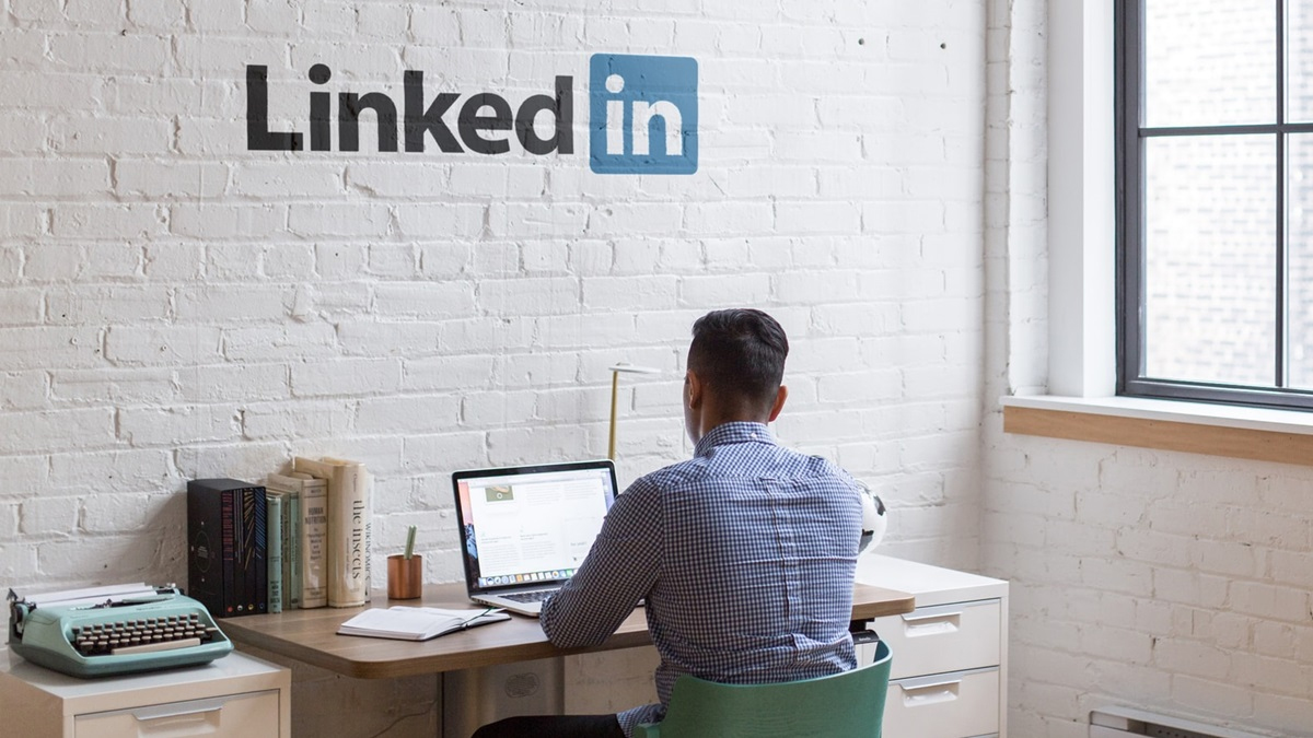 LinkedIn'den 'tükenmişliğe' çözüm: Çalışanlara bir hafta kafa izni