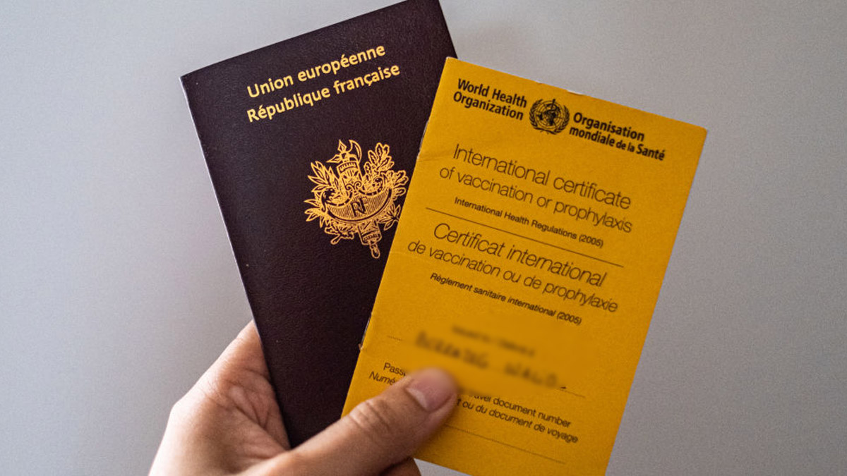 İngiltere, aşı pasaportunu uygulamaya alıyor