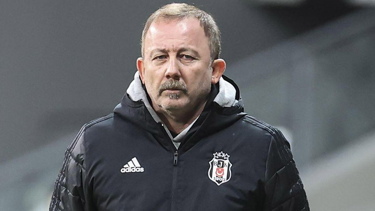 Sergen Yalçın: 10 maç var, avantajlıyız