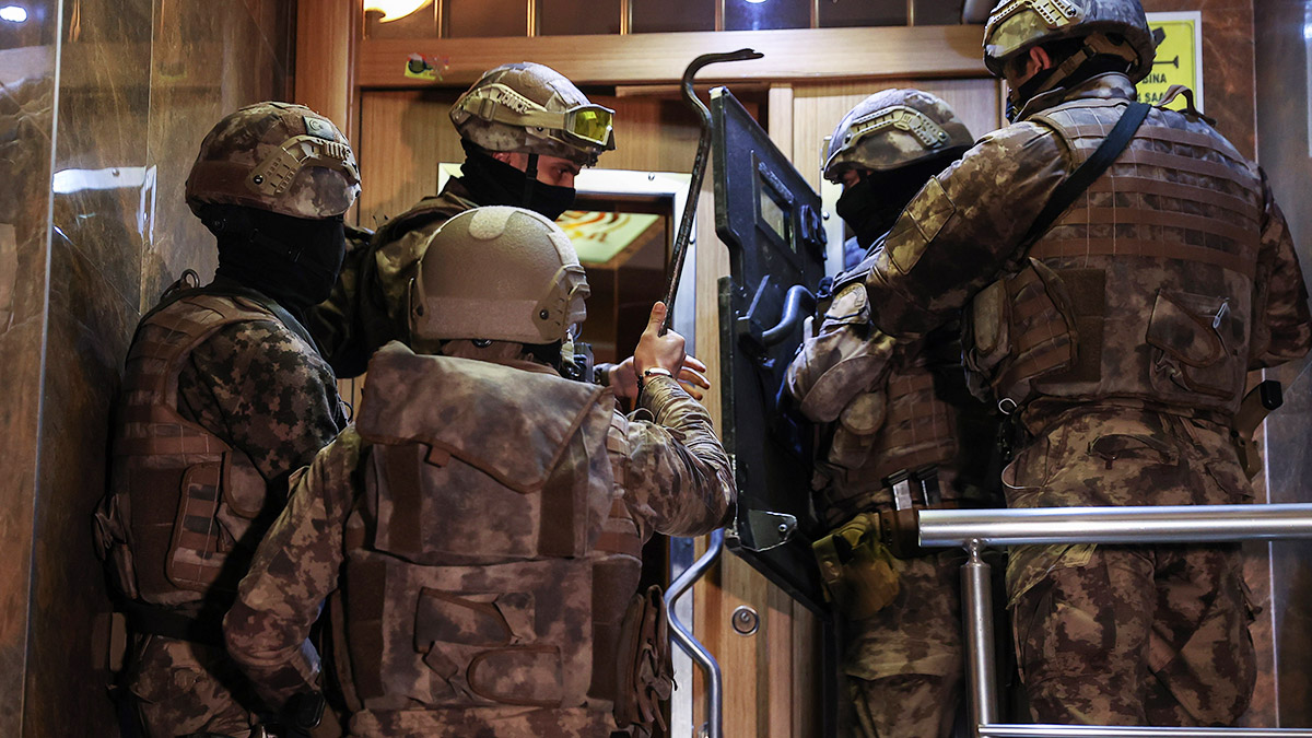 Son dakika! 5 ilde organize suç örgütüne operasyon... Sedat Peker için de gözaltı kararı