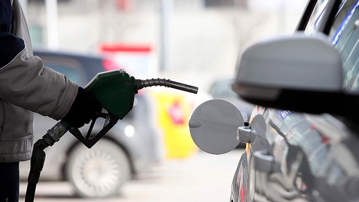 Akaryakıtta tavan fiyatlara da zam geldi