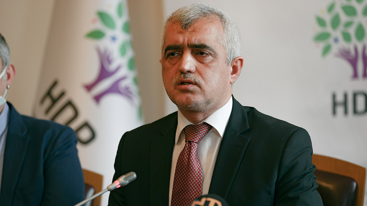 HDP'li Gergerlioğlu'ndan 'çıplak arama' tepkisi: Mahkum kitapçığında bile yazıyor