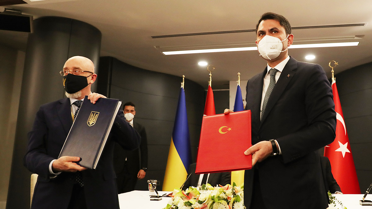 Bakan Kurum açıkladı: TOKİ Kırım Tatarları için konut inşa edecek