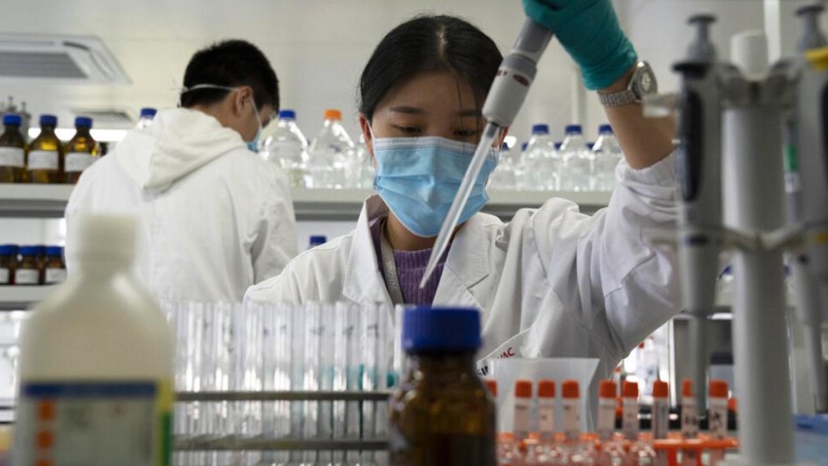 Çin'den çarpıcı itiraf: Aşılarımızın etkisi düşük