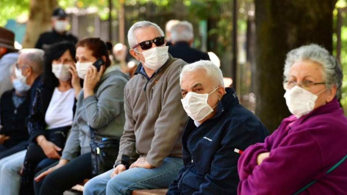 65 yaş üstü muamması! Aşılamaya rağmen kısıtlamaya dahil edildi