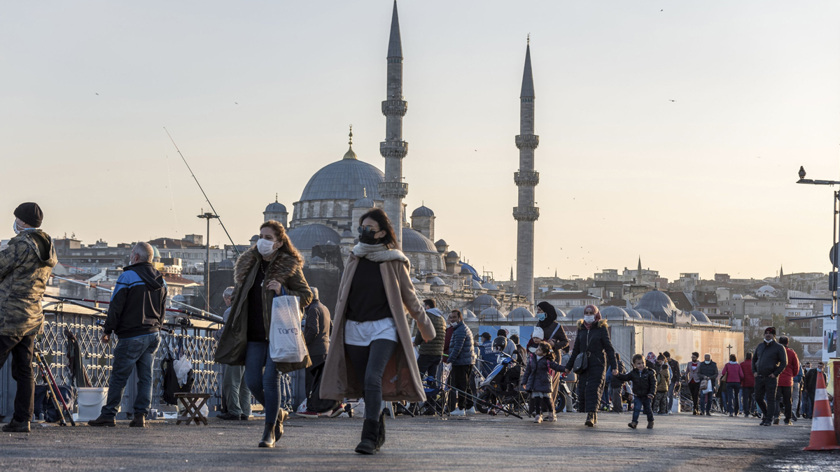 Bilim Kurulu üyesi açıkladı! Karantina süresine varyant düzenlemesi