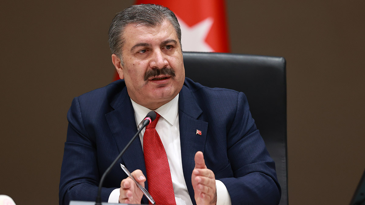 Sağlık Bakanı Koca'dan 'kapanma' çağrısı: Aşıya kadar vakaları azaltalım