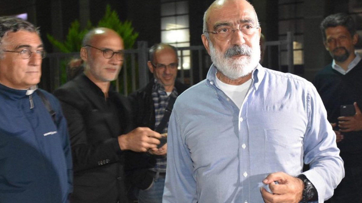 Son dakika! Yargıtay'dan Ahmet Altan'a  tahliye kararı